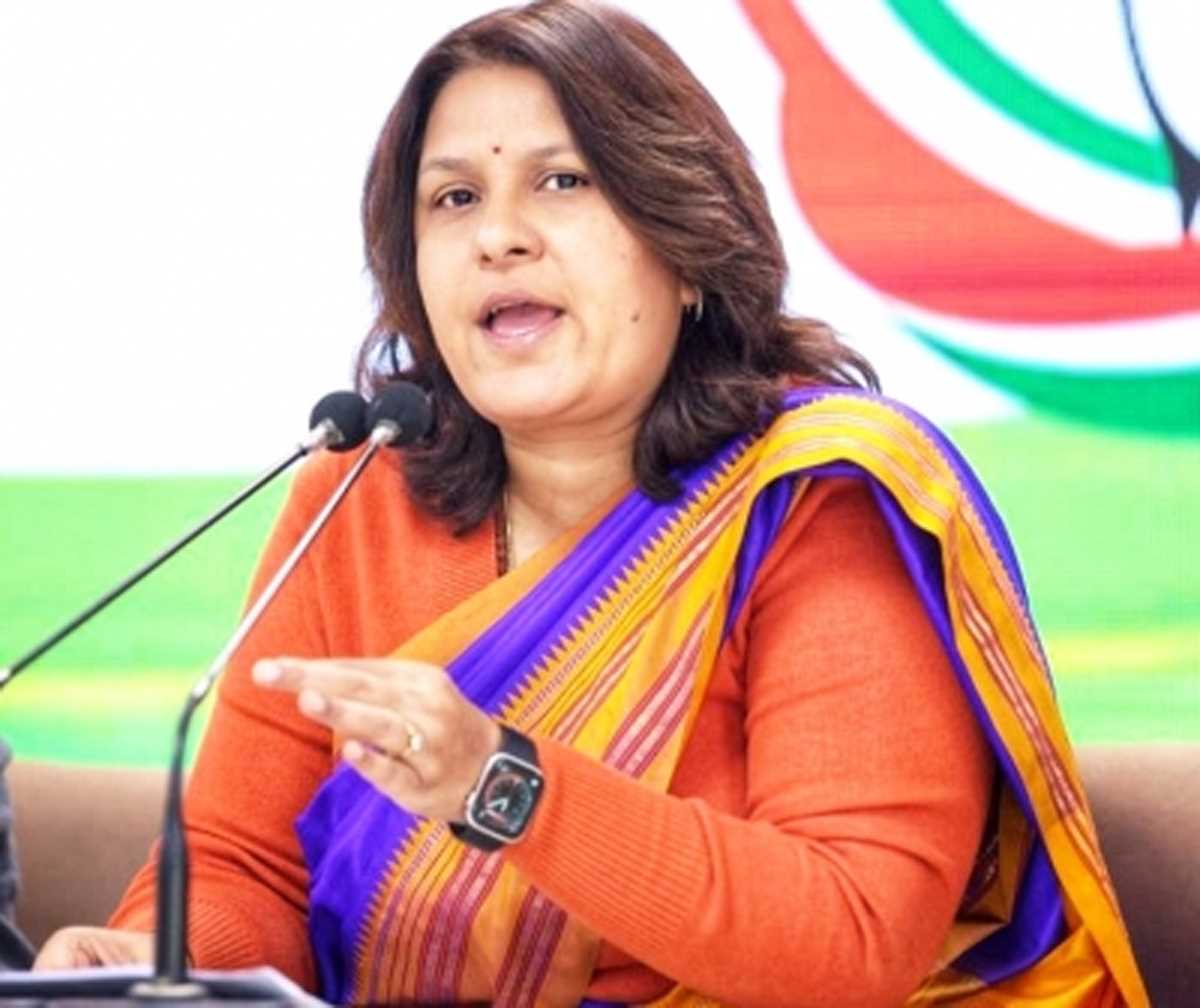 राहुल गांधी ने कैंब्रिज में लोकतंत्र को मजबूत करने की ही बात की : सुप्रिया श्रीनेत